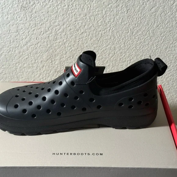 Hunter’s Lightweight Outdoor Shoes - Picture 4 of 9